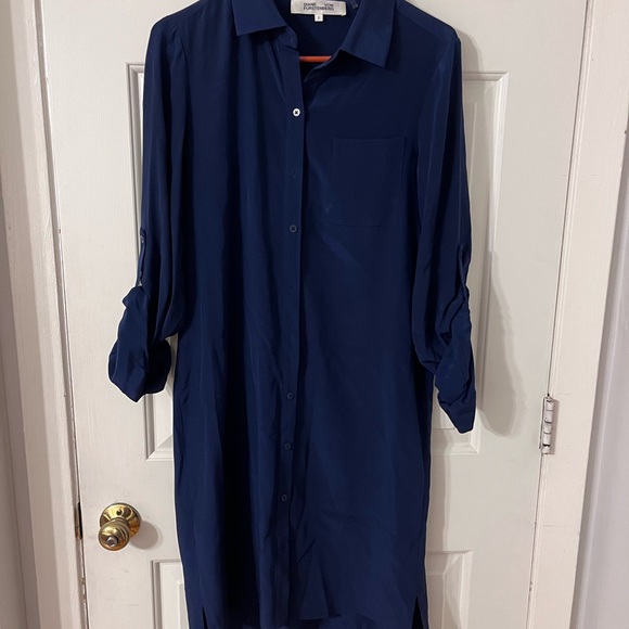 Diane Von Furstenberg 100% Silk Navy Blue Shirt Dress - Picture 1 of 5